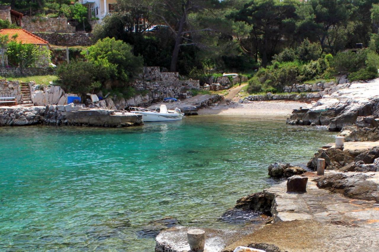Apartments By The Sea Basina, Hvar - 542 Vrbanj Экстерьер фото