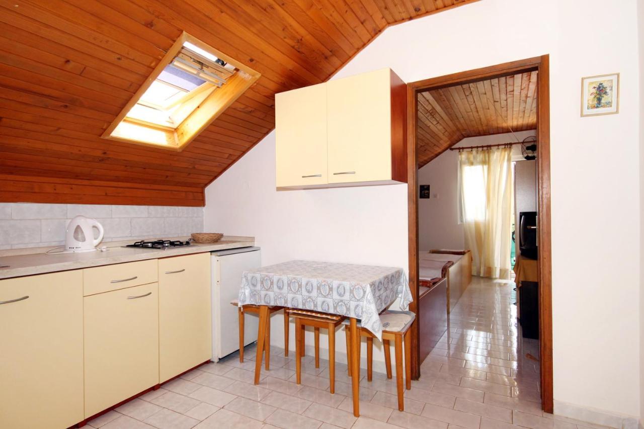 Apartments By The Sea Basina, Hvar - 542 Vrbanj Экстерьер фото