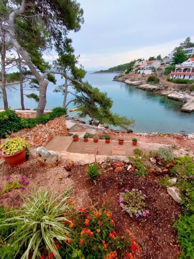 Apartments By The Sea Basina, Hvar - 542 Vrbanj Экстерьер фото